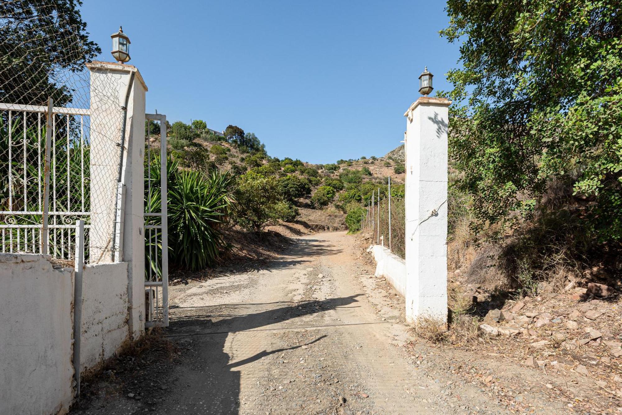 The Gardener Cottage مالقة المظهر الخارجي الصورة